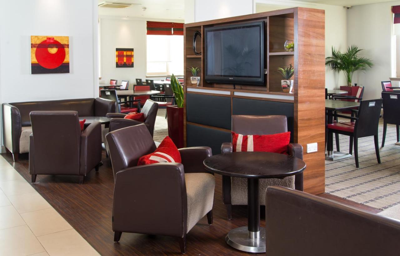 Holiday Inn Express London - Dartford By Ihg Exterior foto