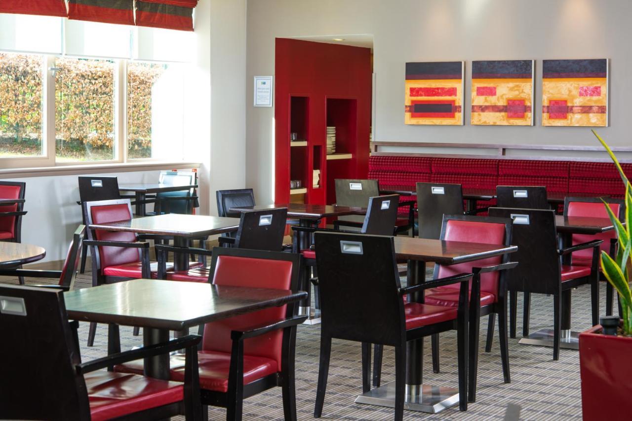 Holiday Inn Express London - Dartford By Ihg Exterior foto
