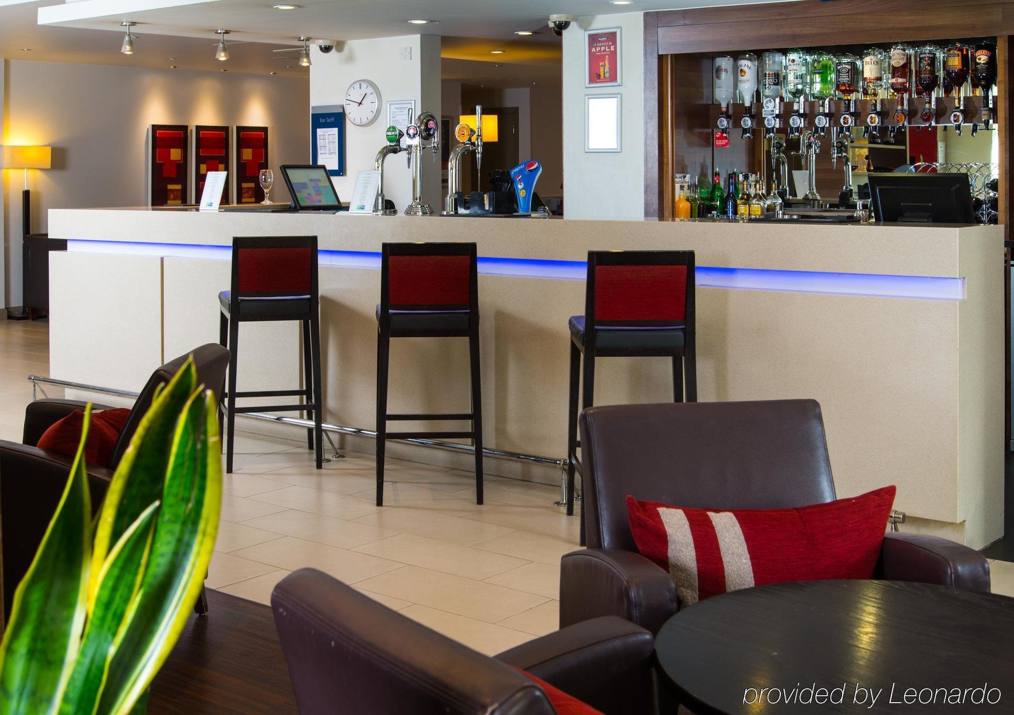 Holiday Inn Express London - Dartford By Ihg Exterior foto