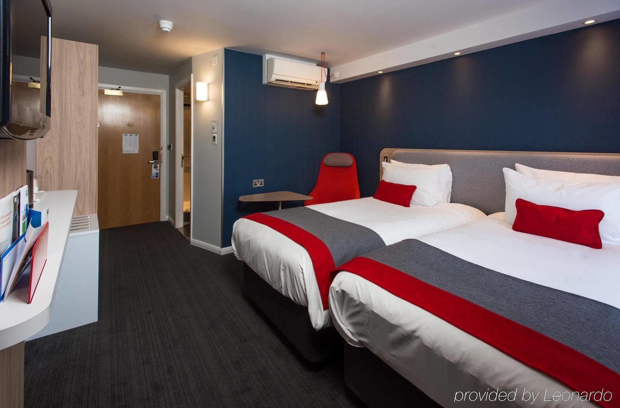Holiday Inn Express London - Dartford By Ihg Exterior foto