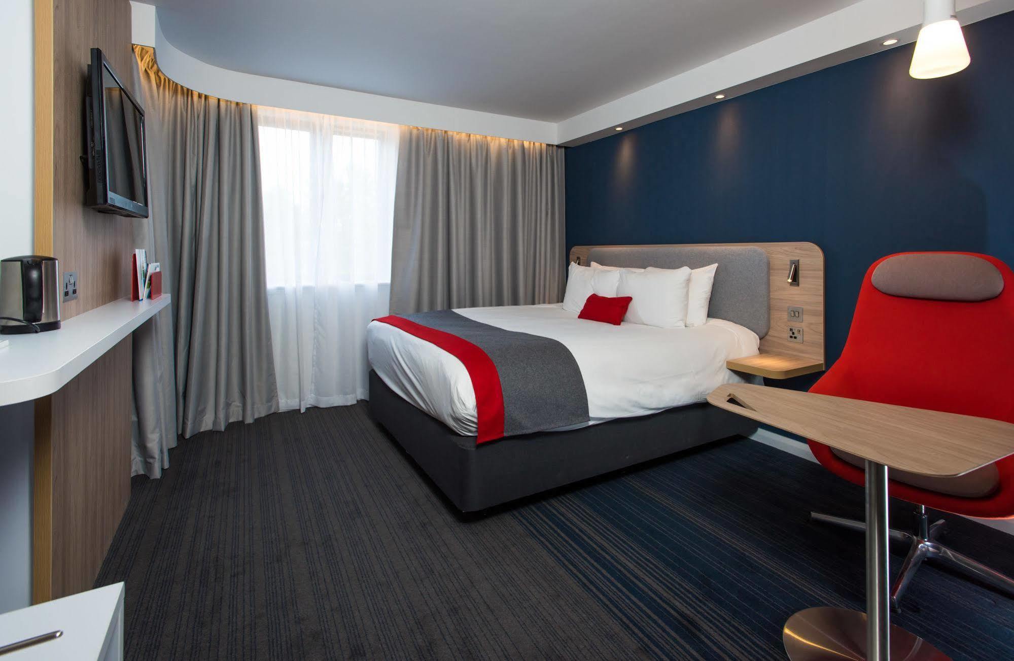 Holiday Inn Express London - Dartford By Ihg Exterior foto